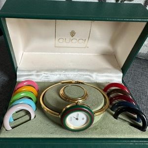 Gucci Vintage Gold-plate Interchangeable Bezel Watch in original box & 12 bezels